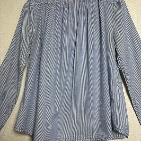 Woman’s J. Crew Lightweight Cotton Blue/White Striped Casual 3/4 Button Down. - Picture 2 of 14
